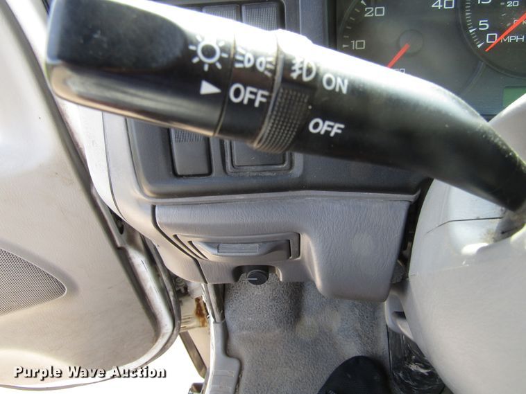 image for item EU9749 2006 Ford LCF450 box truck