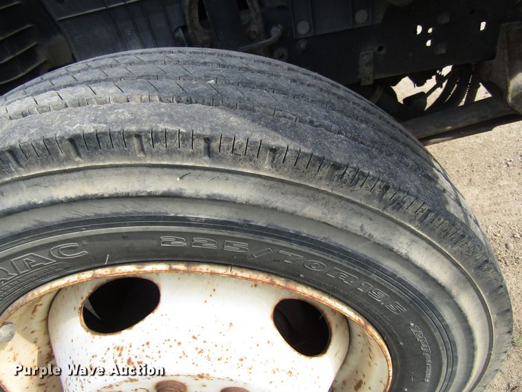 image for item EU9749 2006 Ford LCF450 box truck