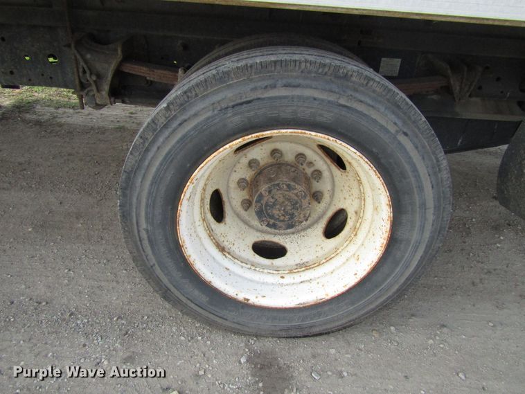 image for item EU9749 2006 Ford LCF450 box truck