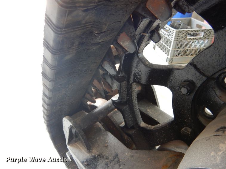 image for item FA9287 VTS skid steer tracks