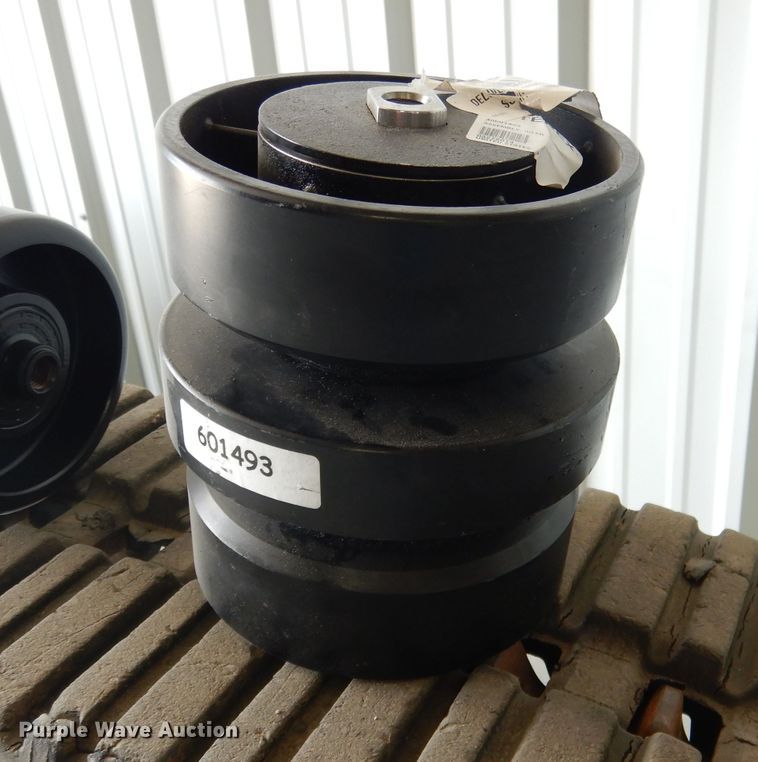 image for item FA9287 VTS skid steer tracks