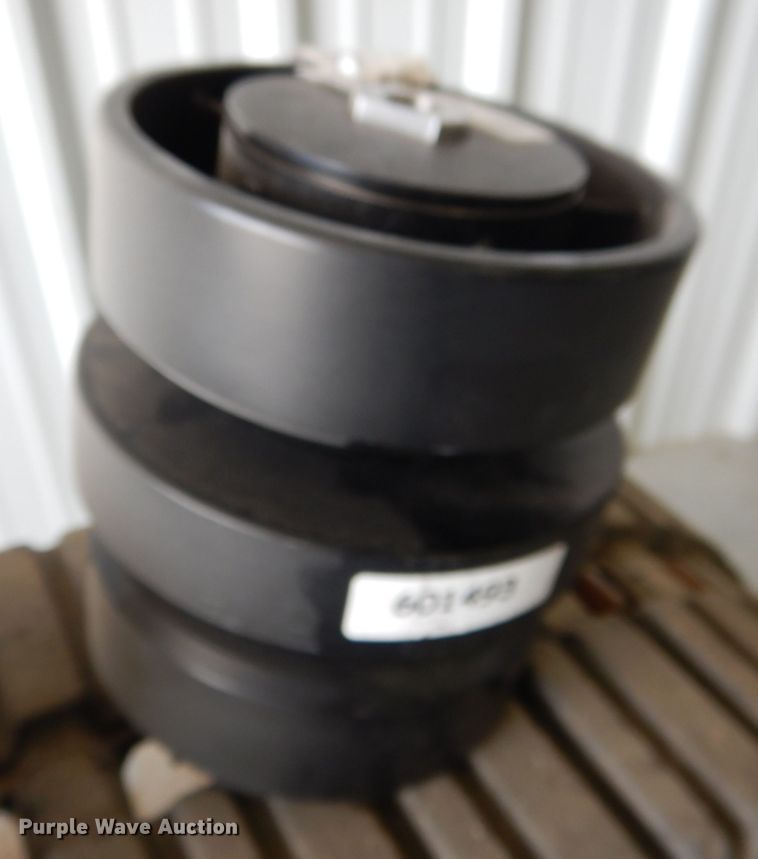 image for item FA9287 VTS skid steer tracks