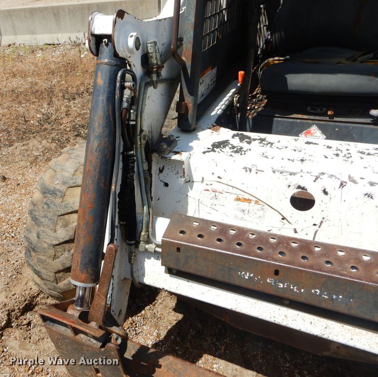 image for item FC9754 1999 Bobcat 873 skid steer