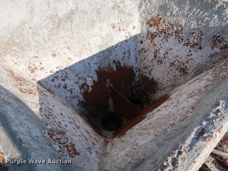 image for item FE9728 Putzmeister Thom Katt concrete pump