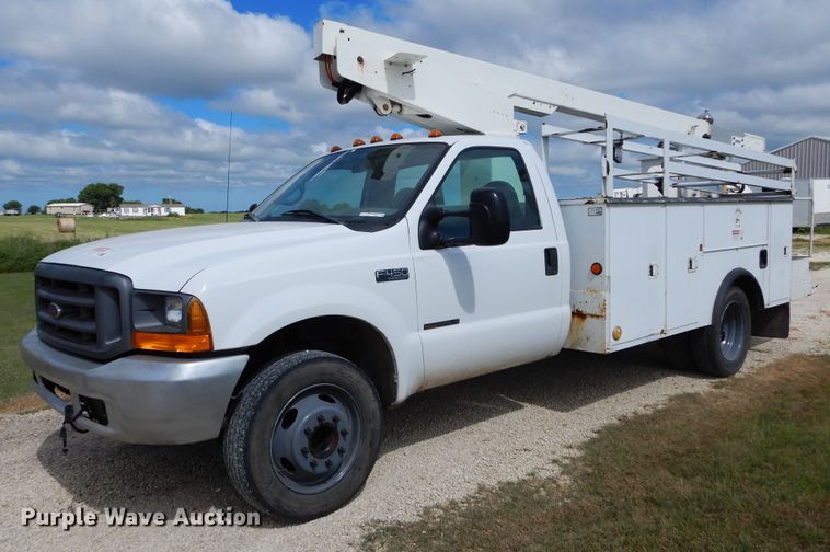 image for item FI9910 1999 Ford F450 Super Duty bucket truck