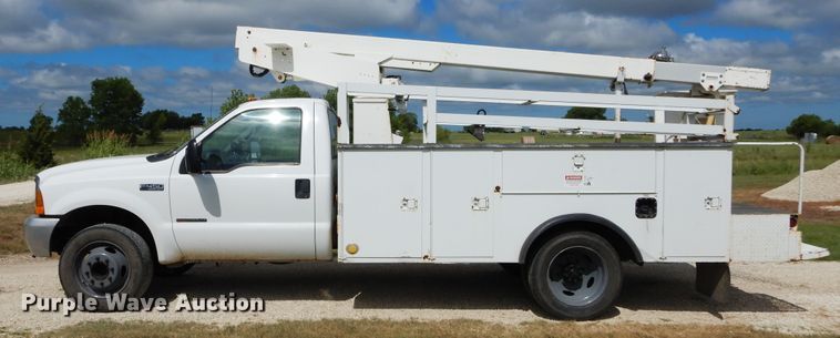 image for item FI9910 1999 Ford F450 Super Duty bucket truck