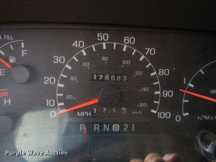 image for item FI9910 1999 Ford F450 Super Duty bucket truck