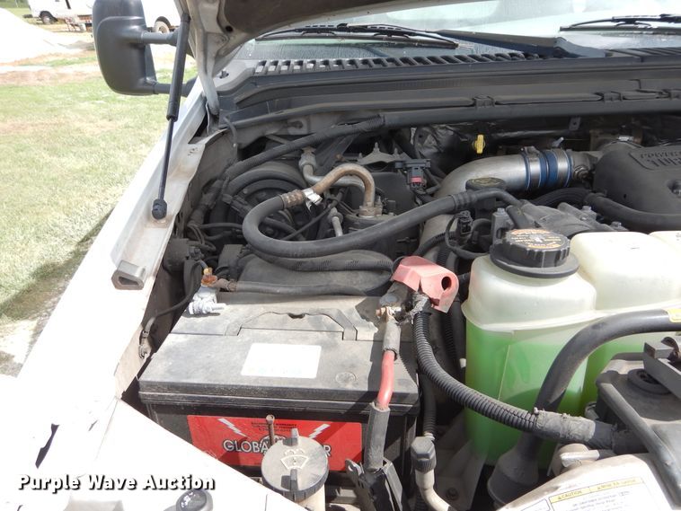 image for item FI9910 1999 Ford F450 Super Duty bucket truck