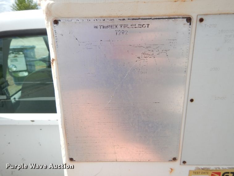 image for item FI9910 1999 Ford F450 Super Duty bucket truck