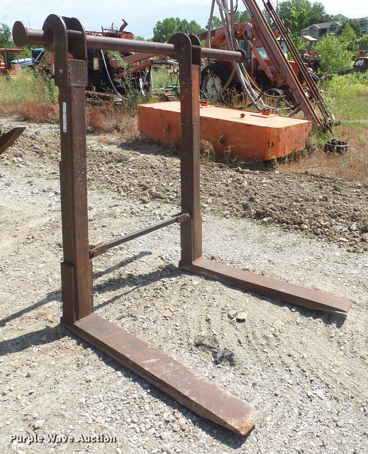 image for item FJ9167 44"L loader pallet forks