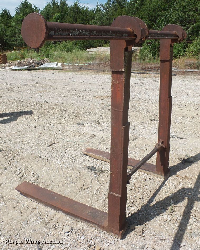 image for item FJ9167 44"L loader pallet forks