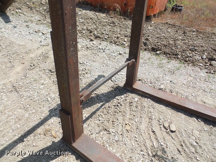 image for item FJ9167 44"L loader pallet forks