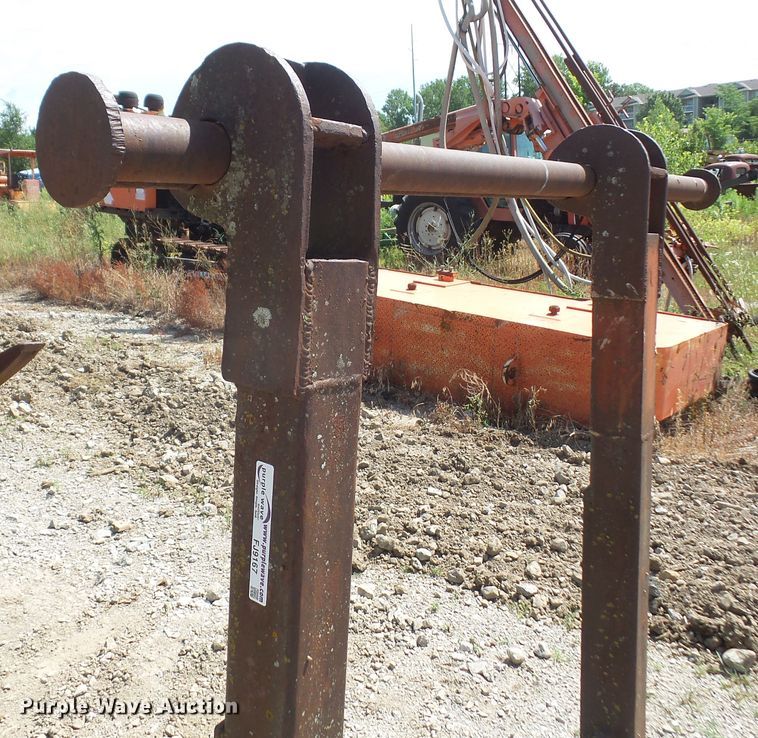 image for item FJ9167 44"L loader pallet forks