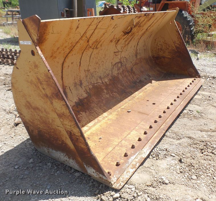 image for item FJ9170 11'W loader bucket