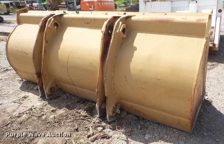 image for item FJ9170 11'W loader bucket