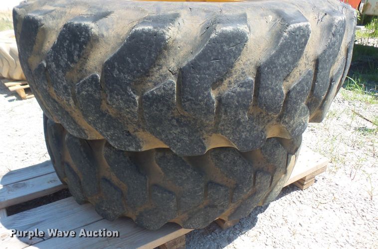 image for item FJ9191 (3) tires and wheels