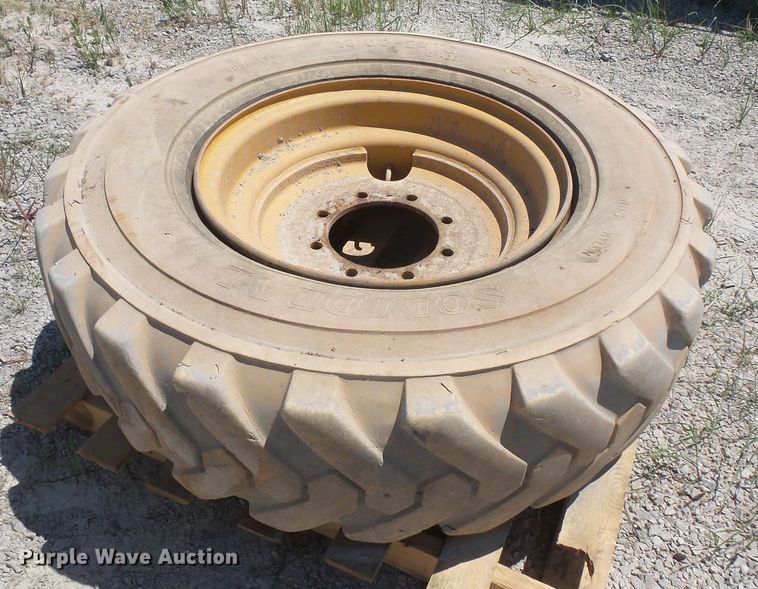 image for item FJ9191 (3) tires and wheels