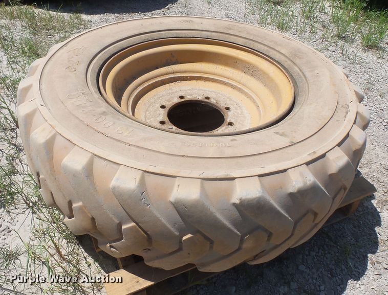 image for item FJ9191 (3) tires and wheels
