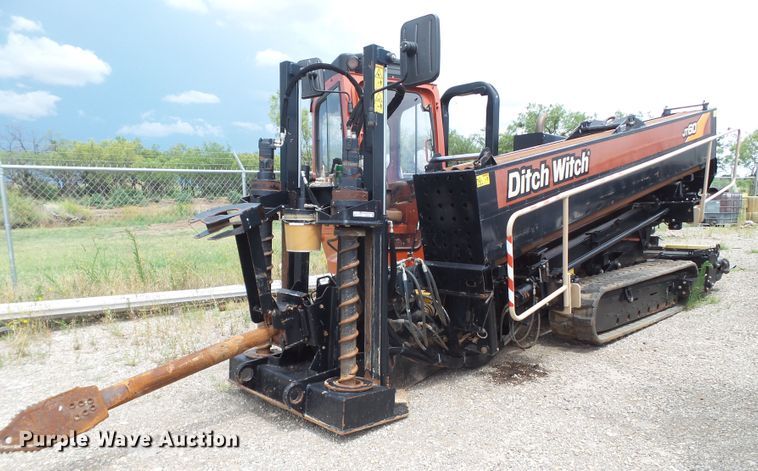 image for item FL9251 2014 Ditch Witch JT60 All Terrain directional boring machine