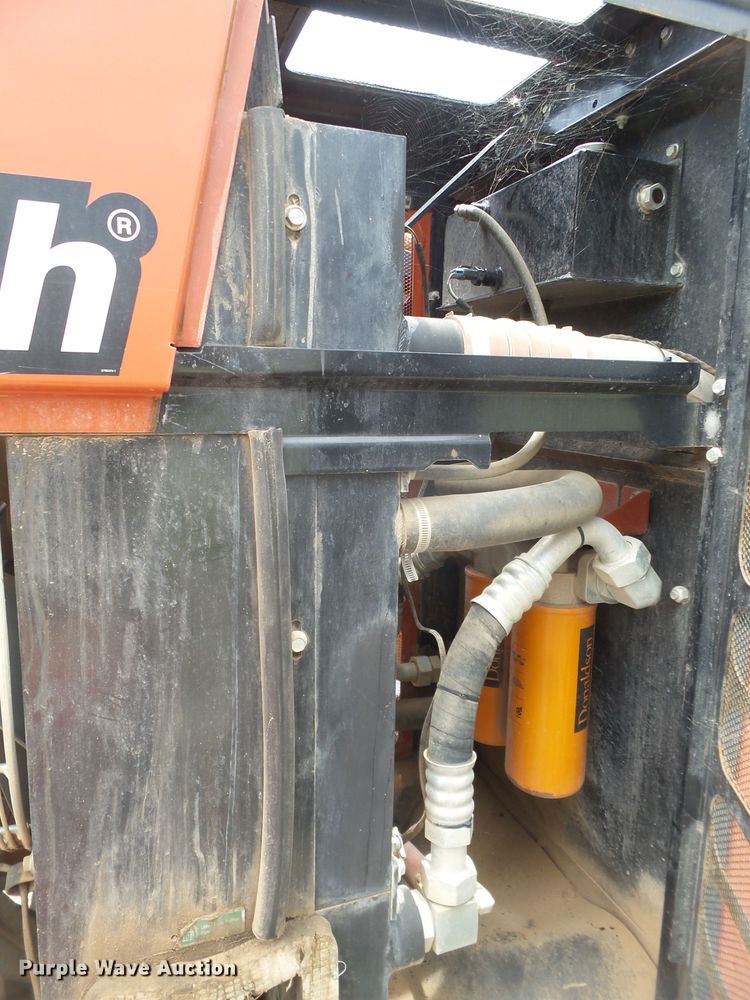 image for item FL9251 2014 Ditch Witch JT60 All Terrain directional boring machine