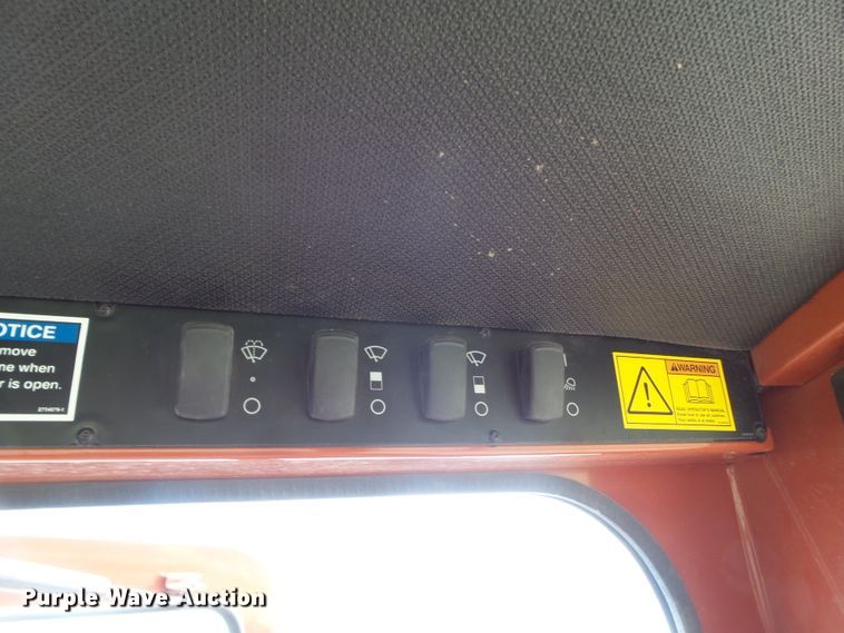 image for item FL9251 2014 Ditch Witch JT60 All Terrain directional boring machine