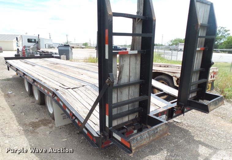image for item FL9253 2015 Kaufman equipment trailer