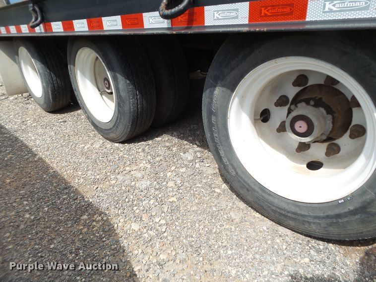 image for item FL9253 2015 Kaufman equipment trailer