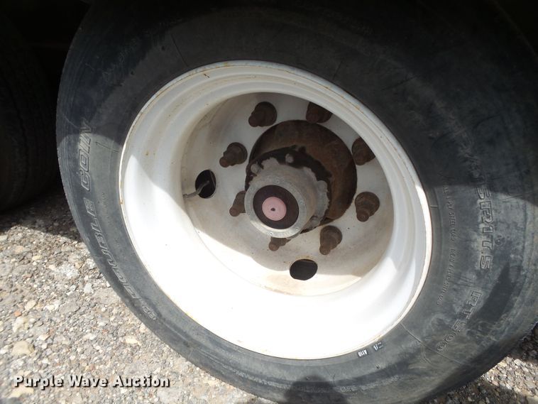 image for item FL9253 2015 Kaufman equipment trailer