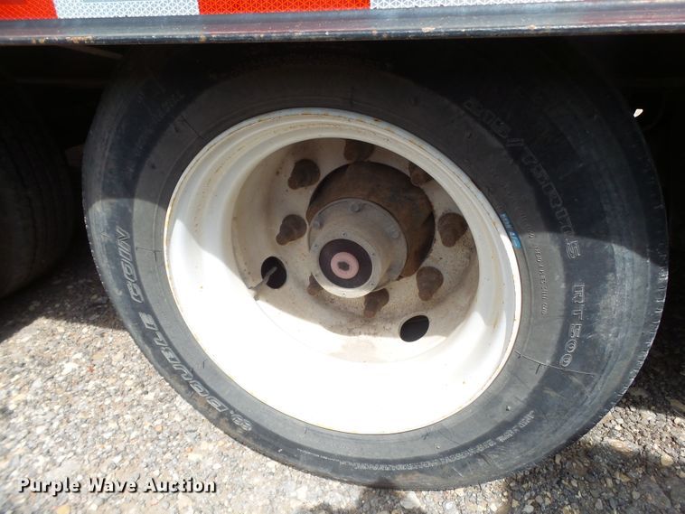 image for item FL9253 2015 Kaufman equipment trailer