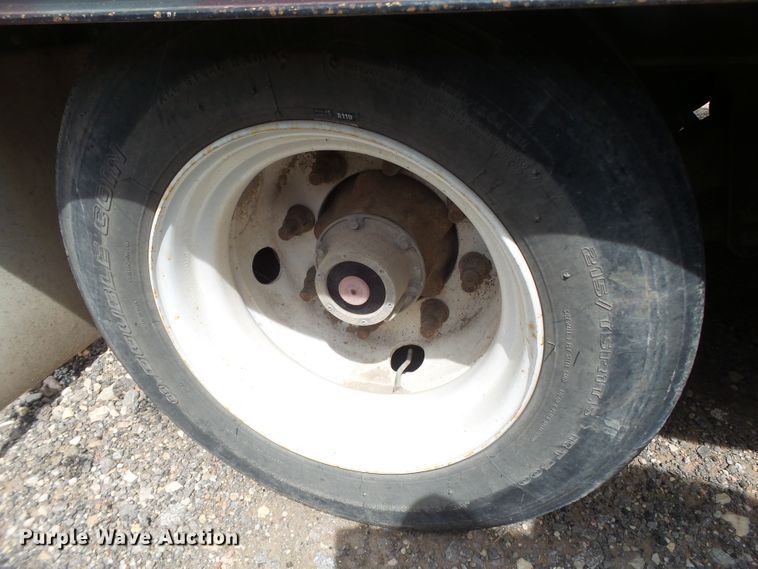 image for item FL9253 2015 Kaufman equipment trailer