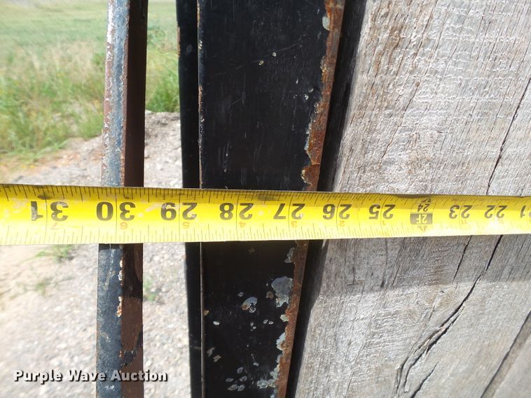 image for item FL9253 2015 Kaufman equipment trailer