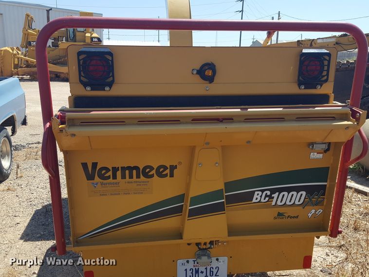 image for item FL9261 2011 Vermeer BC1000XL wood chipper