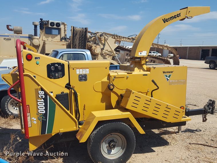 image for item FL9261 2011 Vermeer BC1000XL wood chipper