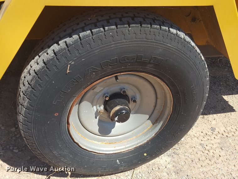 image for item FL9261 2011 Vermeer BC1000XL wood chipper