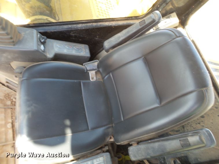 image for item FL9325 2004 Caterpillar 314C LCR excavator