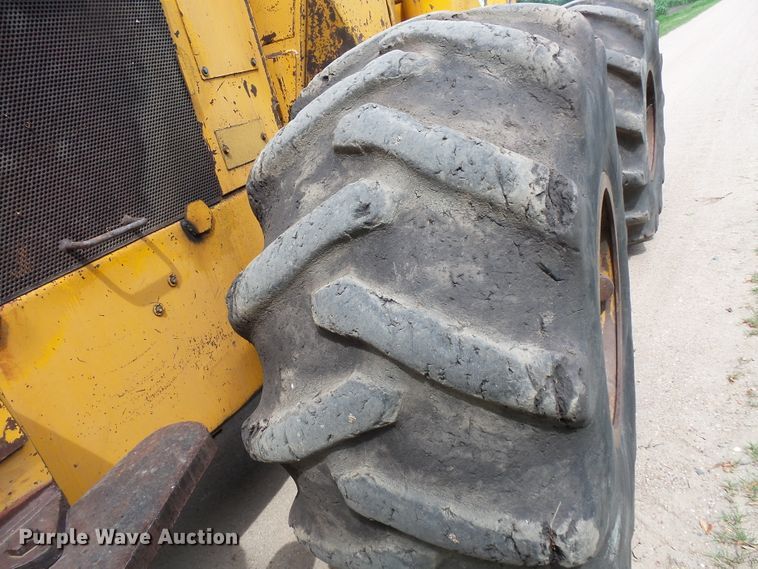 image for item FM9637 John Deere 544D feller buncher