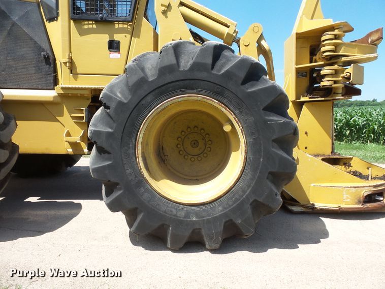image for item FM9638 Tigercat 726 feller buncher
