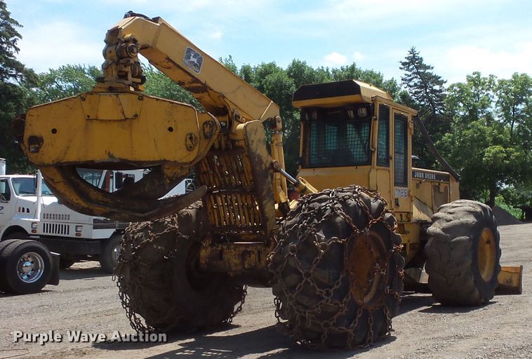 image for item FM9640 John Deere 748E skidder