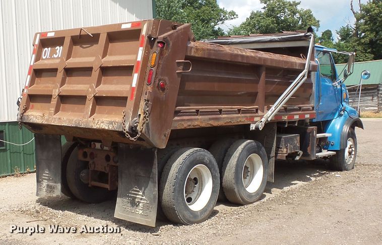 image for item FM9644 2005 Sterling L-Line dump truck