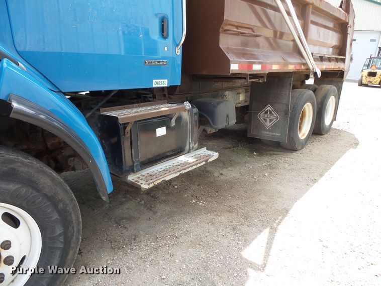 image for item FM9644 2005 Sterling L-Line dump truck