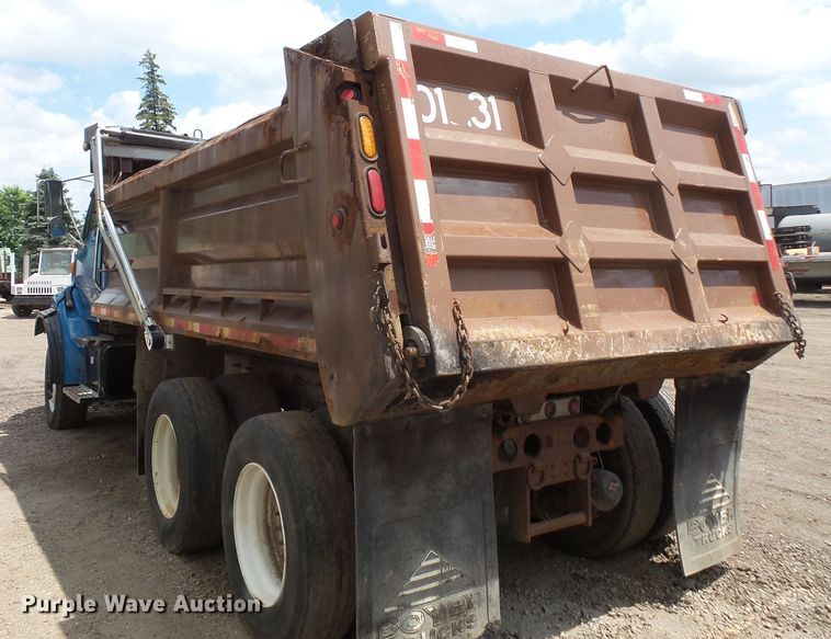 image for item FM9644 2005 Sterling L-Line dump truck