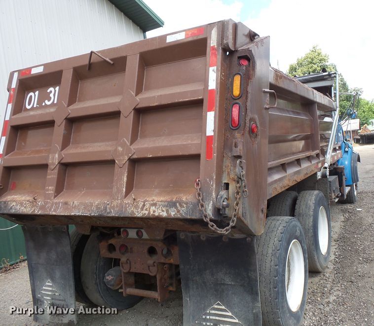 image for item FM9644 2005 Sterling L-Line dump truck