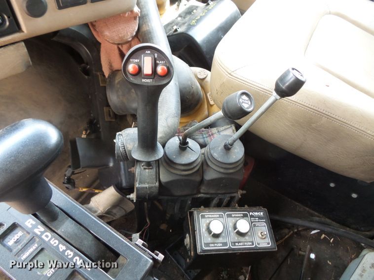 image for item FM9644 2005 Sterling L-Line dump truck