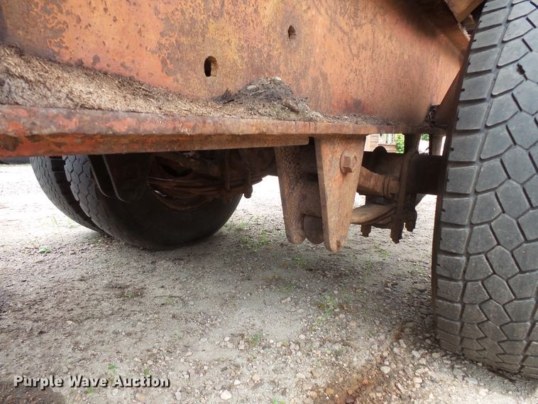 image for item FM9645 Hood 24000 log loader