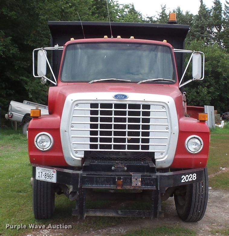 image for item FM9671 1984 Ford L8000 dump truck