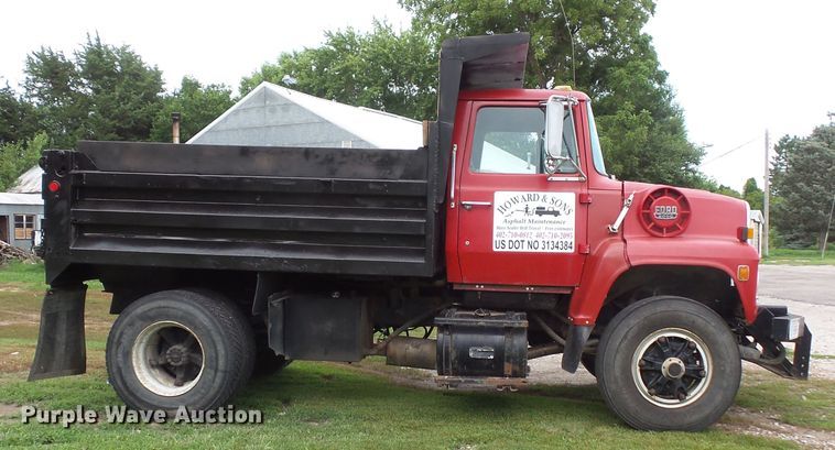 image for item FM9671 1984 Ford L8000 dump truck