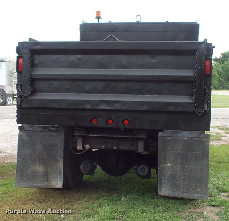 image for item FM9671 1984 Ford L8000 dump truck
