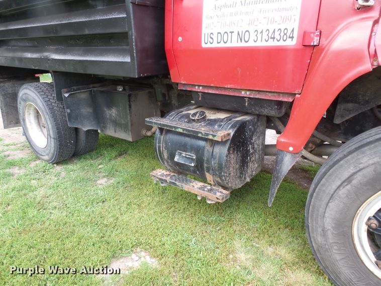 image for item FM9671 1984 Ford L8000 dump truck