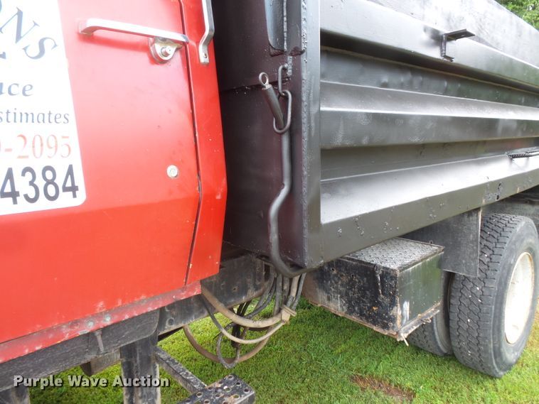 image for item FM9671 1984 Ford L8000 dump truck