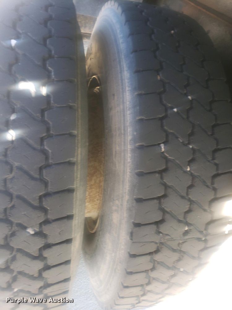 image for item FM9671 1984 Ford L8000 dump truck